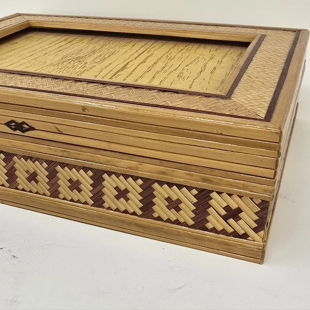 Vintage straw bamboo marquetry trinket jewelry box‎ red lining photo slot